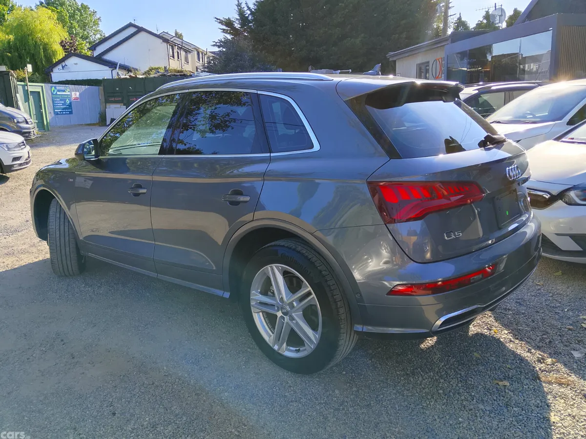 Audi Q5 SUV, Diesel, 2021, Grey