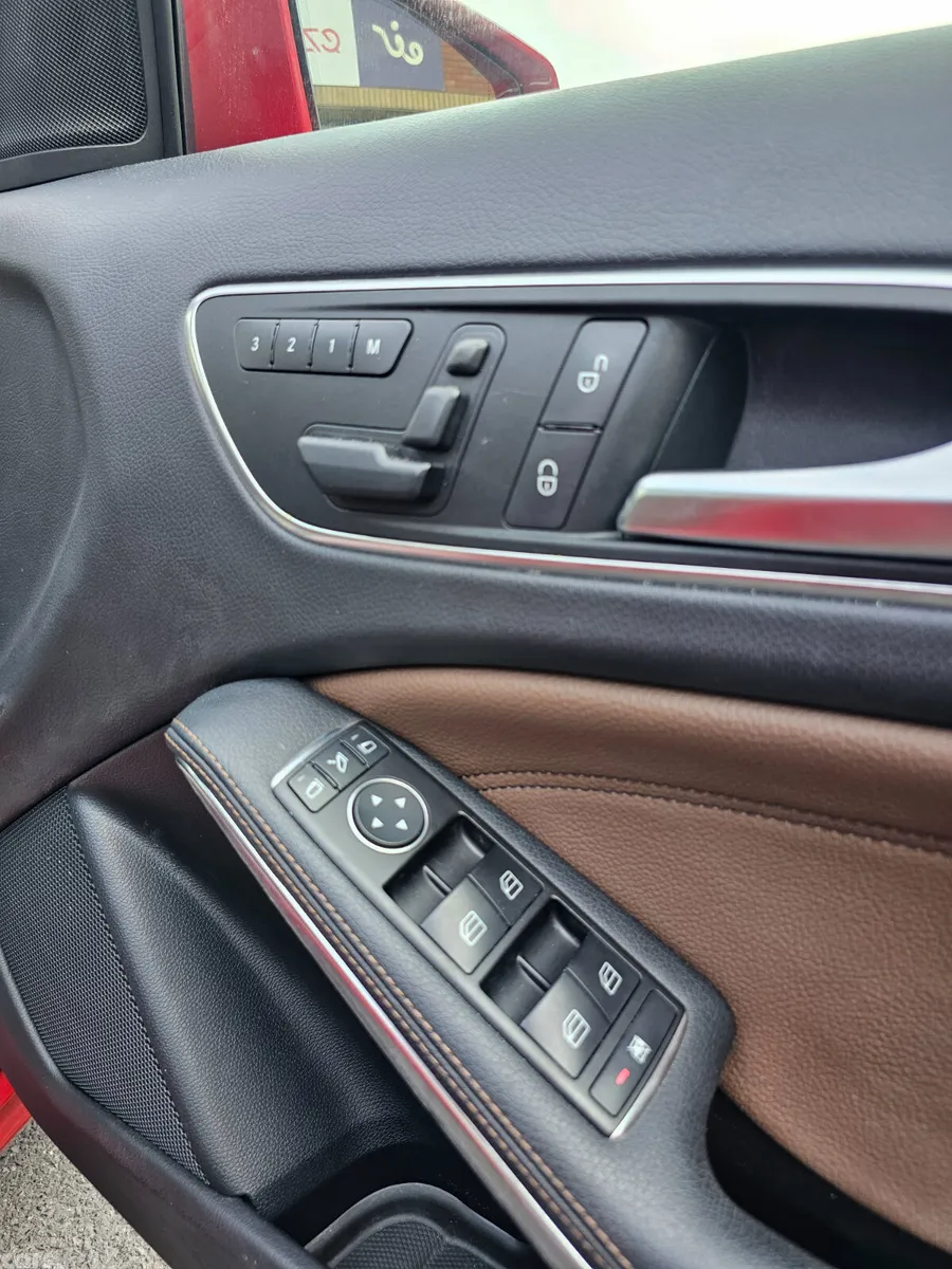 Mercedes-Benz A-Class Hatchback, Petrol, 2013, Red