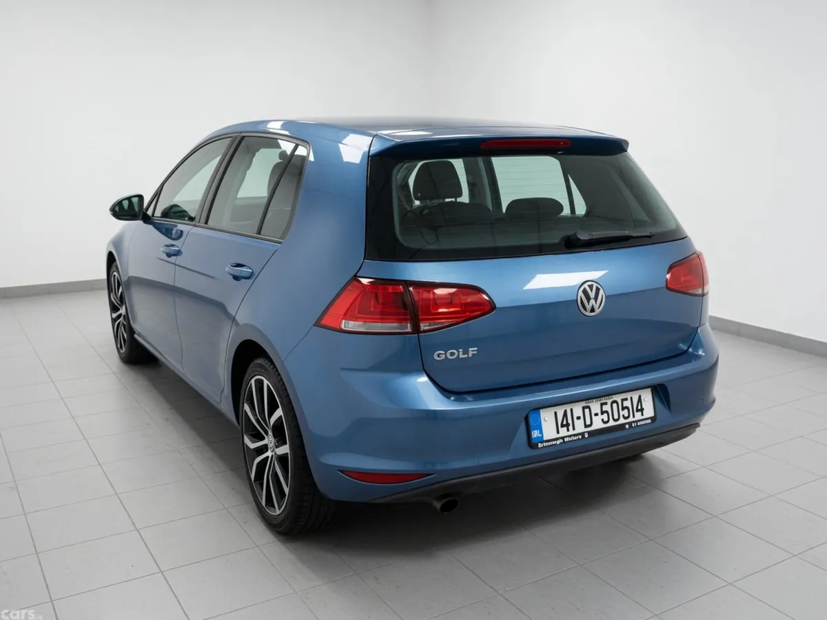 Volkswagen Golf Hatchback, Petrol, 2014, Blue