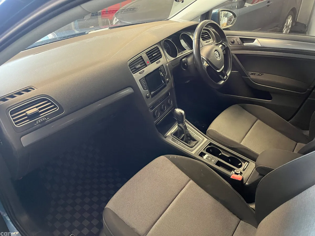 Volkswagen Golf Hatchback, Petrol, 2014, Blue