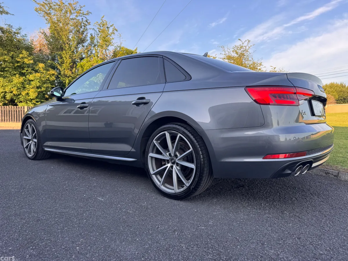 Audi A4 Saloon, Diesel, 2017, Grey