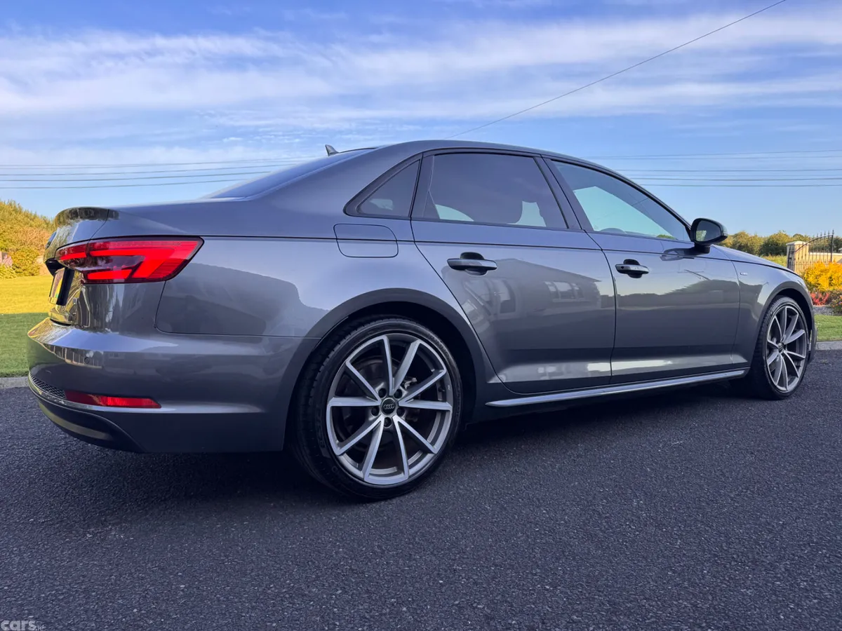 Audi A4 Saloon, Diesel, 2017, Grey