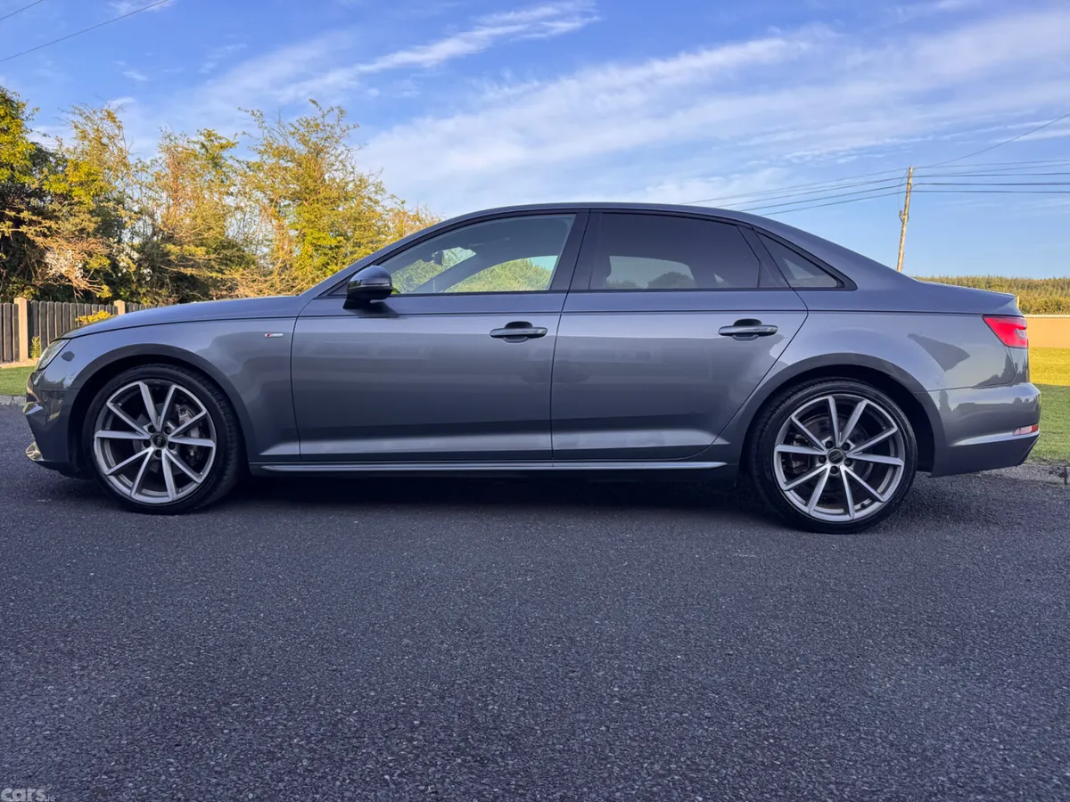 Audi A4 Saloon, Diesel, 2017, Grey