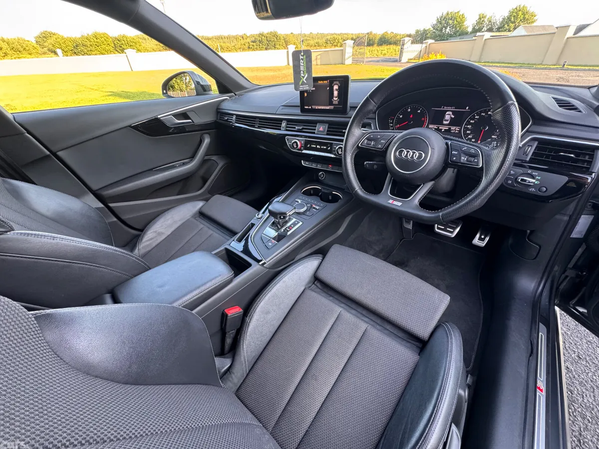 Audi A4 Saloon, Diesel, 2017, Grey