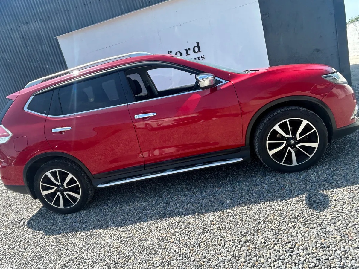 Nissan X-Trail SUV, Diesel, 2015, Red