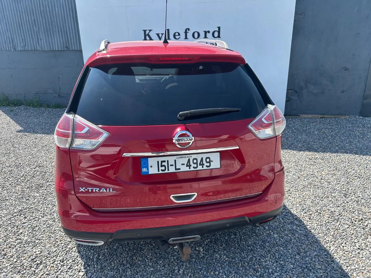 Nissan X-Trail SUV, Diesel, 2015, Red