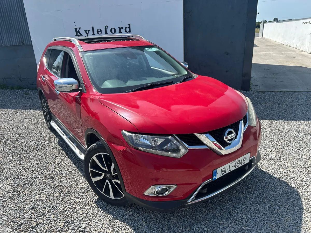 Nissan X-Trail SUV, Diesel, 2015, Red