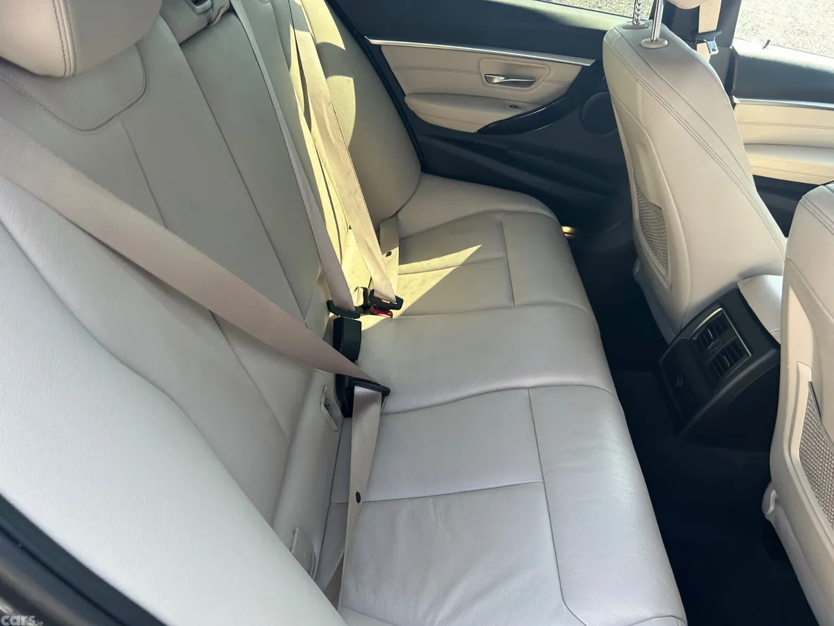 BMW 3-Series Saloon, Petrol Hybrid, 2018, Grey