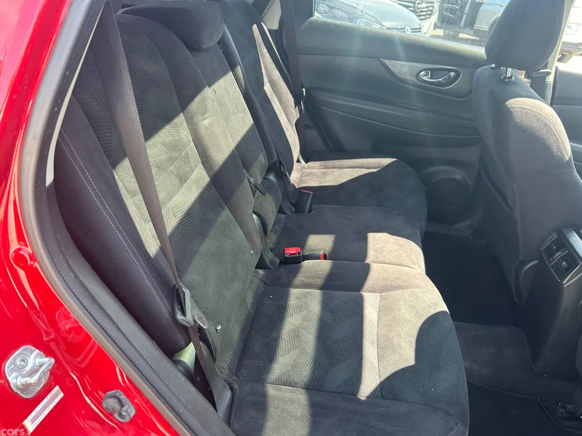 Nissan X-Trail SUV, Diesel, 2015, Red