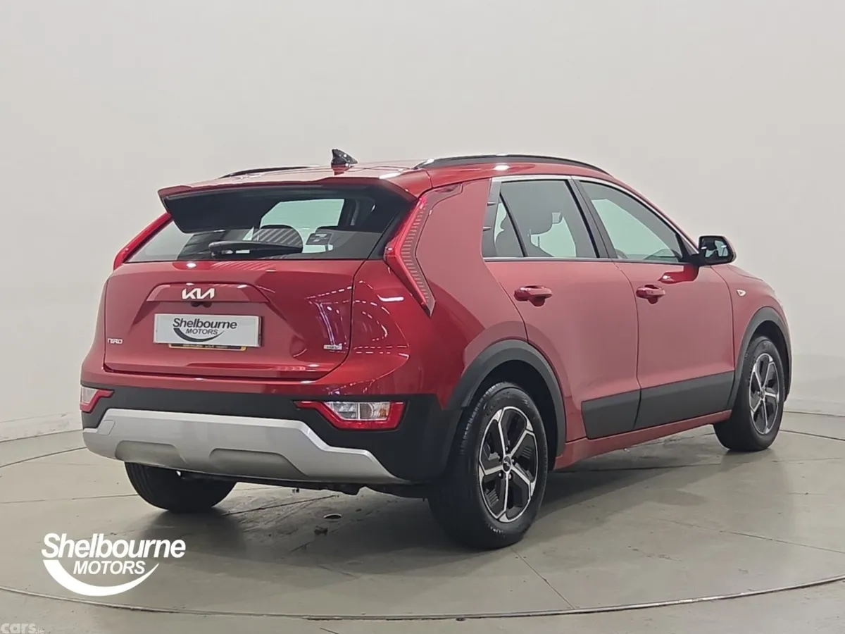 Kia Niro Estate, Petrol Hybrid, 2025, Red
