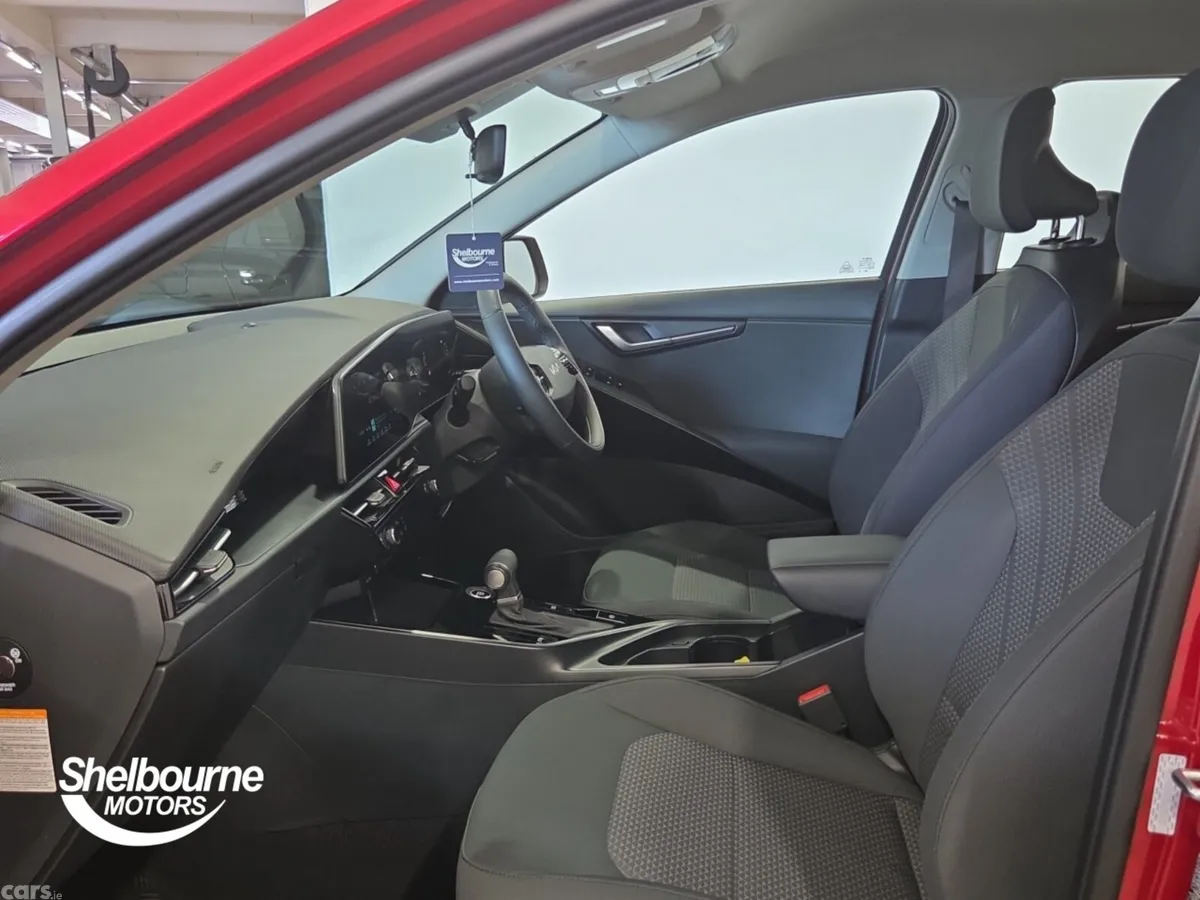 Kia Niro Estate, Petrol Hybrid, 2025, Red