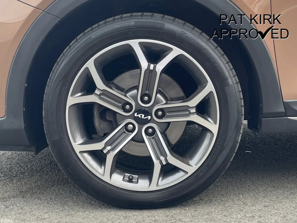Kia XCeed Hatchback, Petrol, 2022, Bronze
