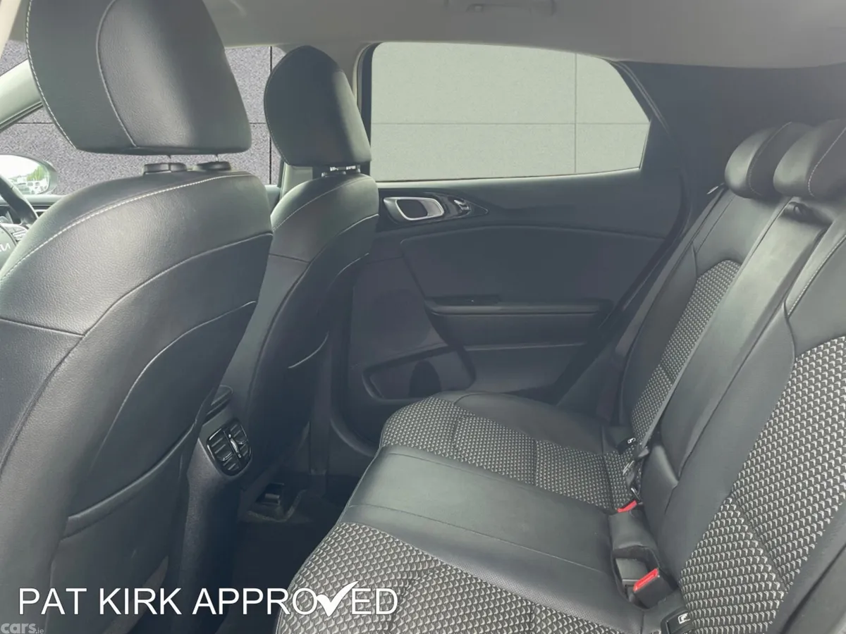 Kia XCeed Hatchback, Petrol, 2022, Bronze