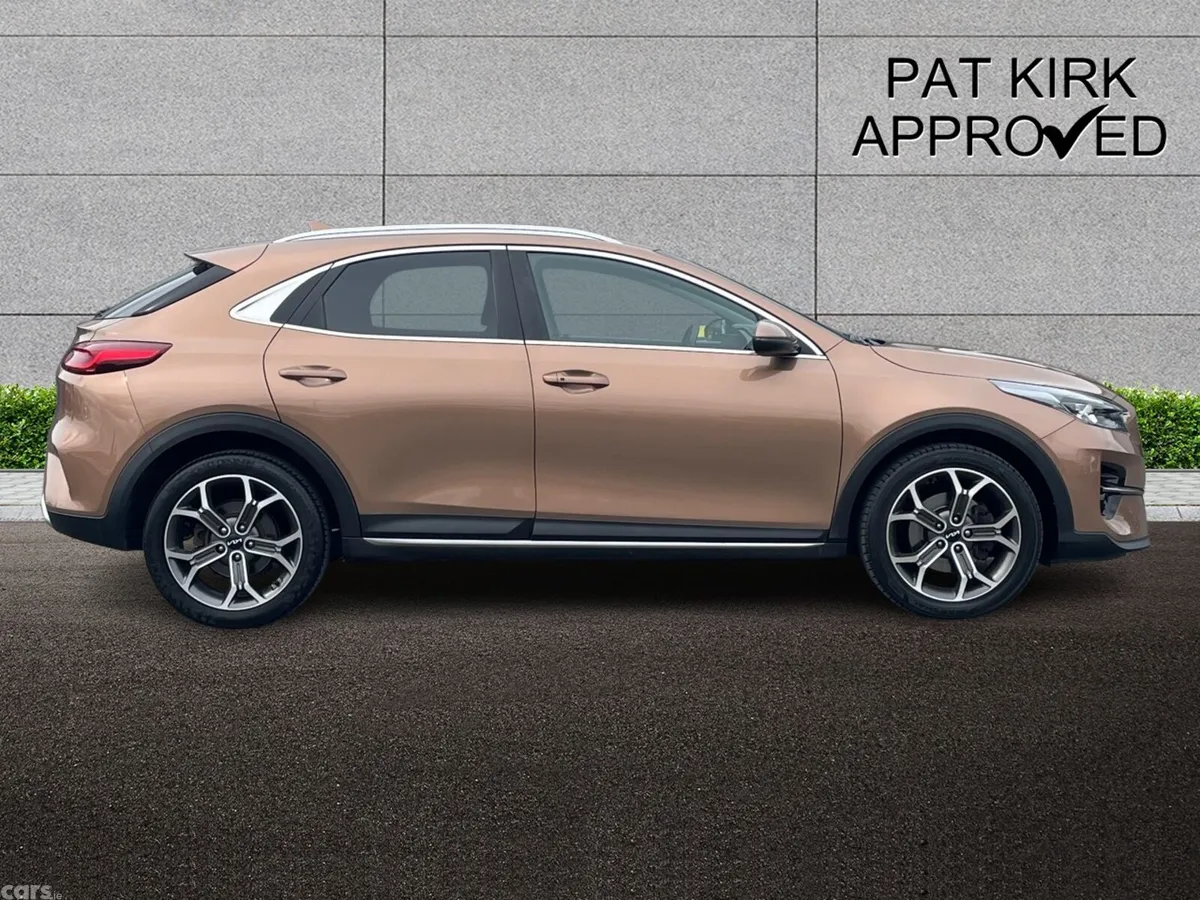 Kia XCeed Hatchback, Petrol, 2022, Bronze