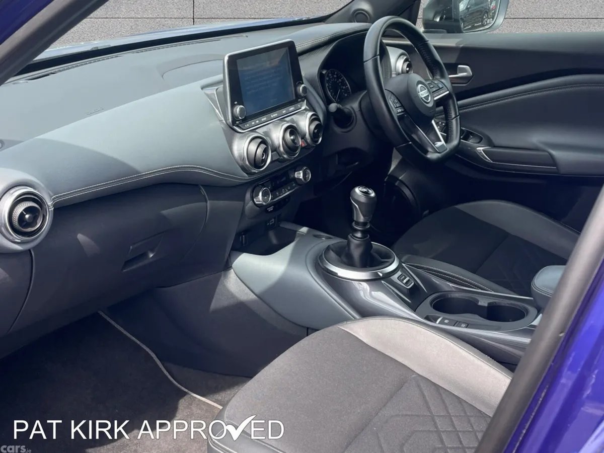 Nissan Juke Hatchback, Petrol, 2020, Blue