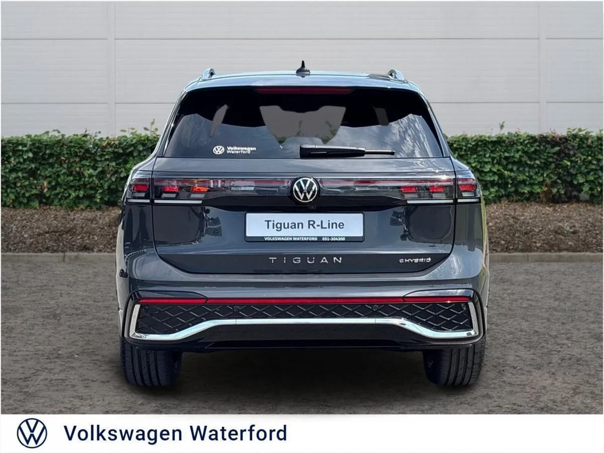 Volkswagen Tiguan SUV, Petrol Plug-in Hybrid, 2026, Grey