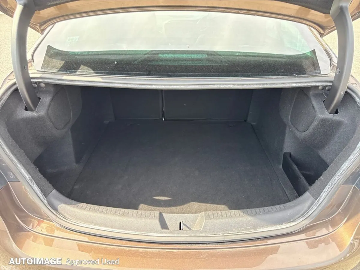 Renault Megane Saloon, Diesel, 2017, Brown