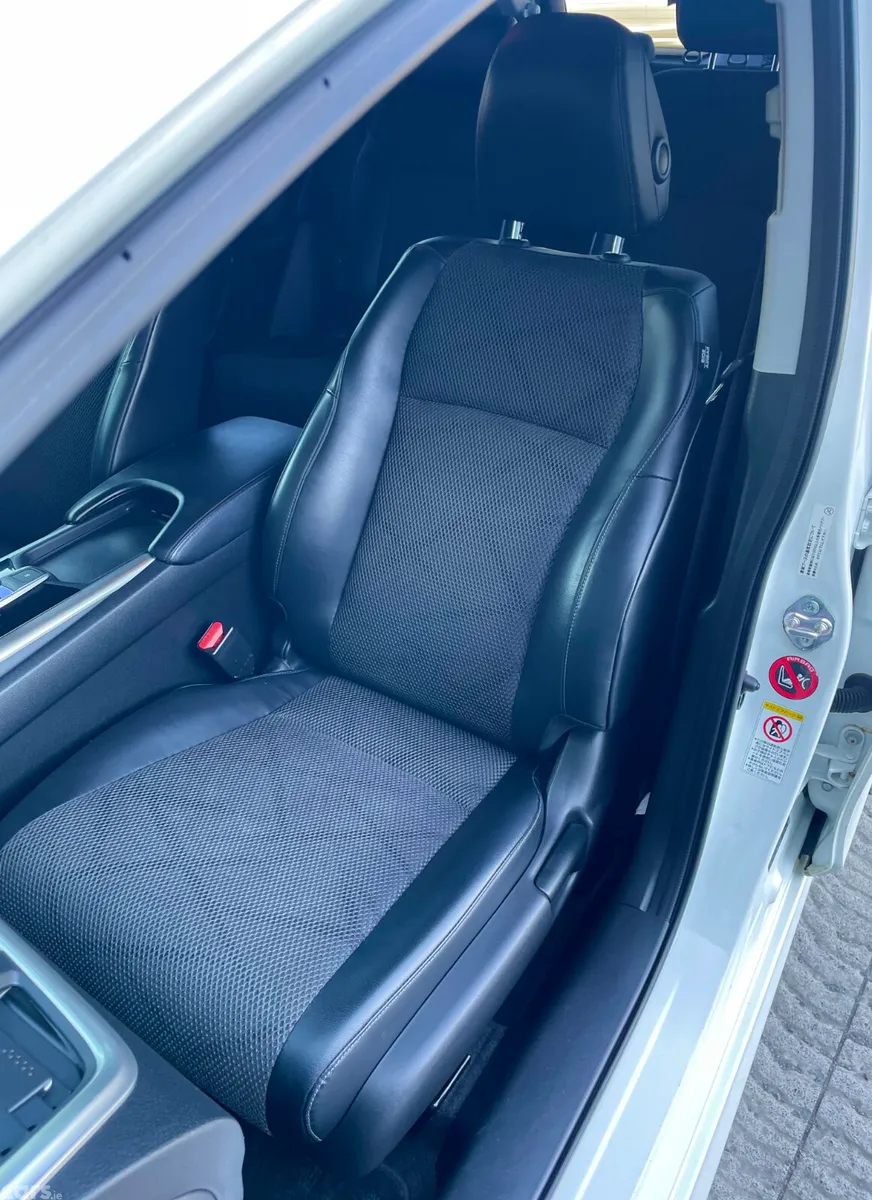 Honda Jade MPV, Petrol Hybrid, 2016, White