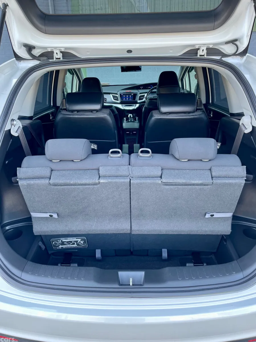 Honda Jade MPV, Petrol Hybrid, 2016, White