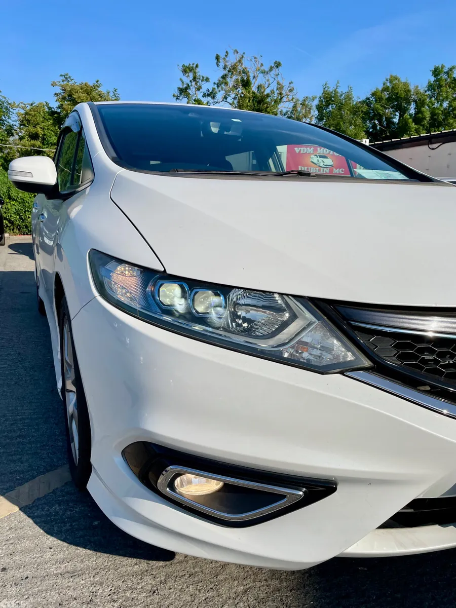 Honda Jade MPV, Petrol Hybrid, 2016, White