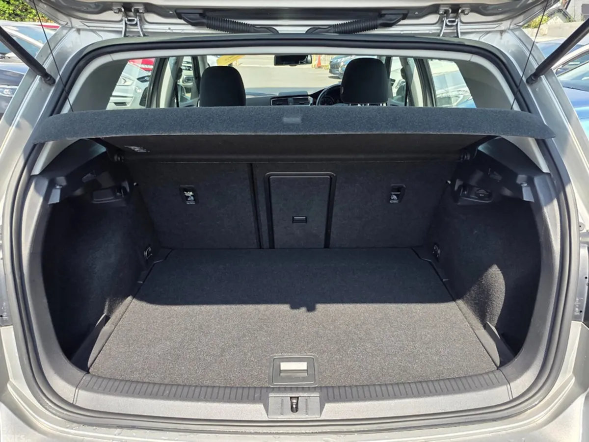 Volkswagen Golf Hatchback, Petrol, 2013, Bronze