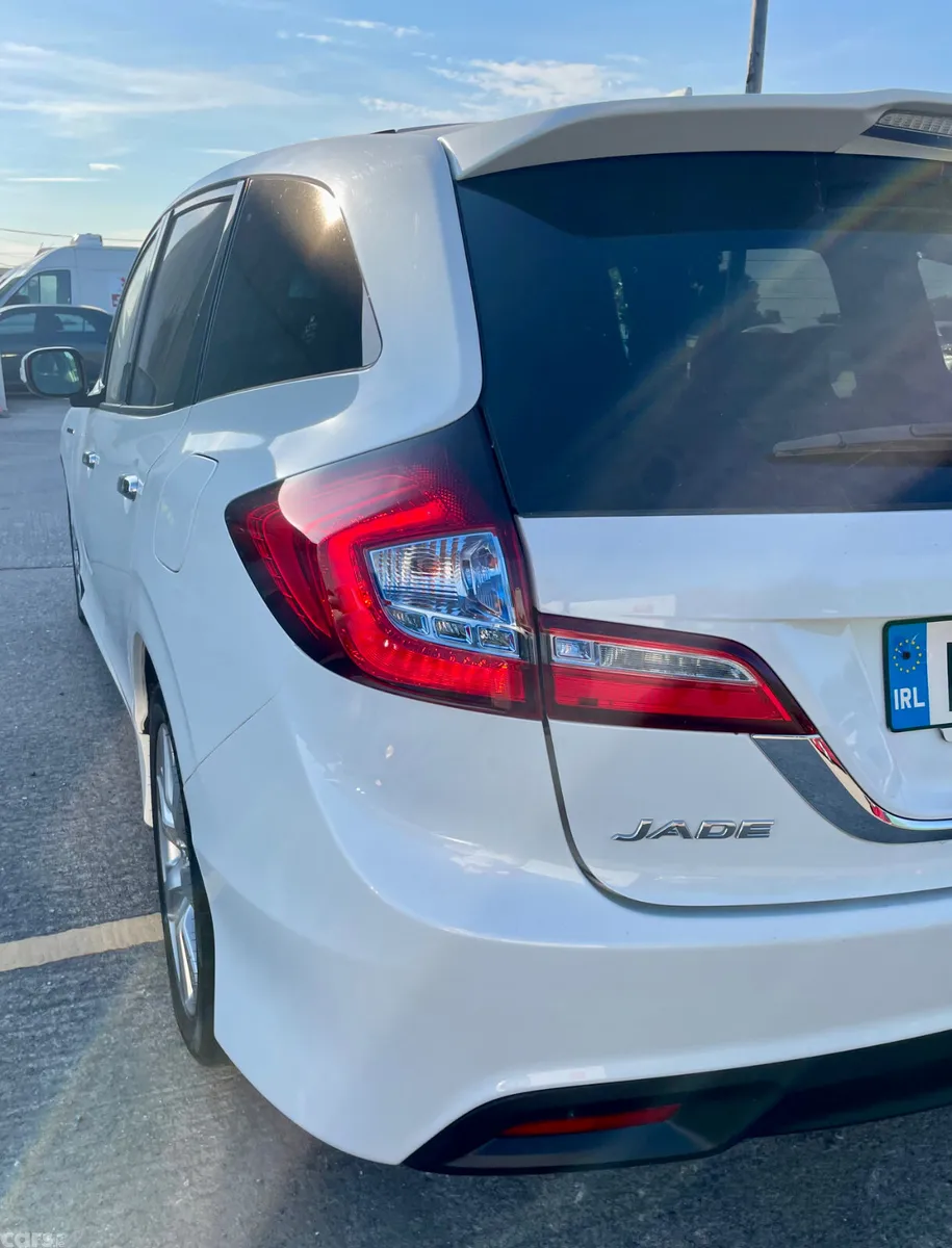 Honda Jade MPV, Petrol Hybrid, 2015, White