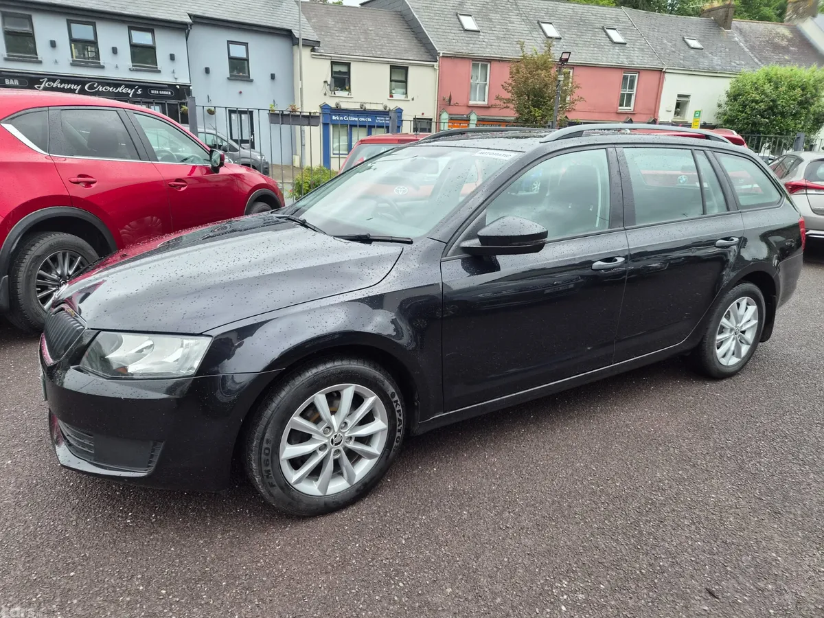 Skoda Octavia Estate, Diesel, 2017, Black
