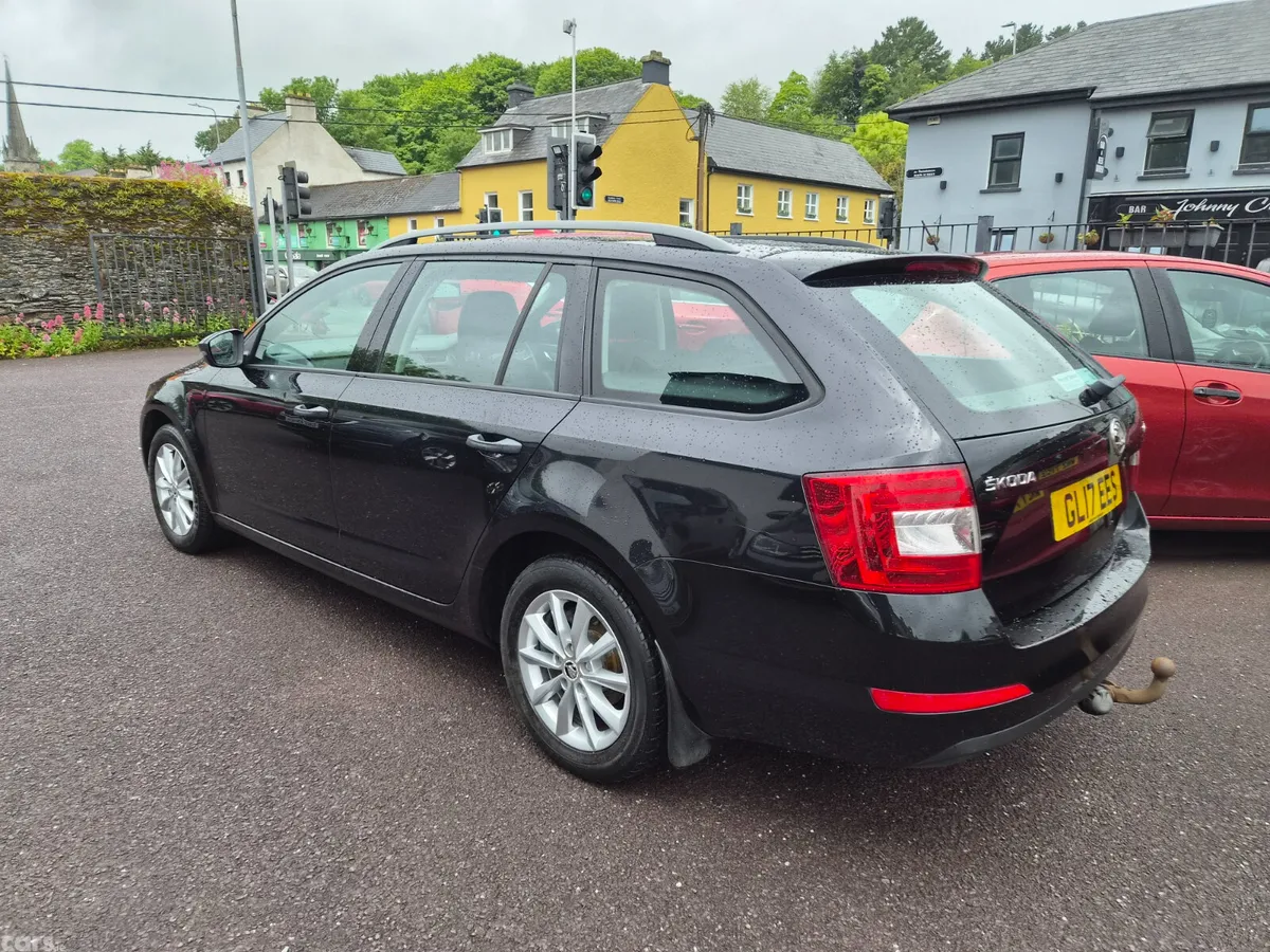 Skoda Octavia Estate, Diesel, 2017, Black