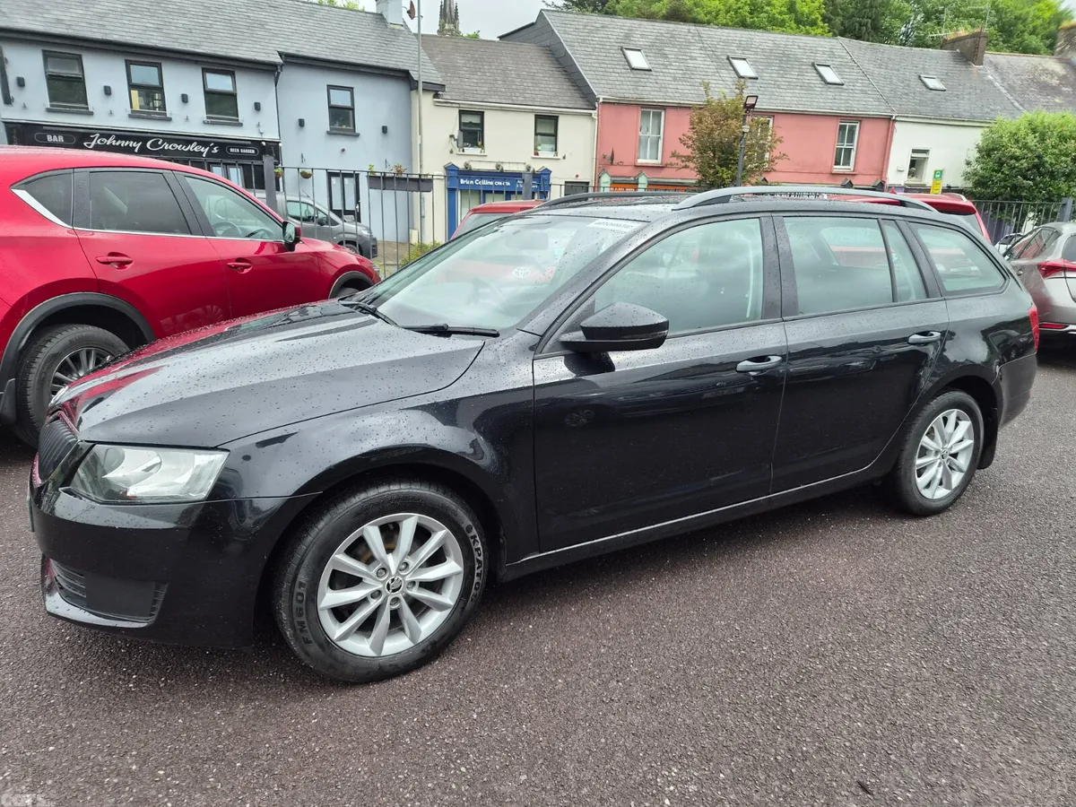 Skoda Octavia Estate, Diesel, 2017, Black