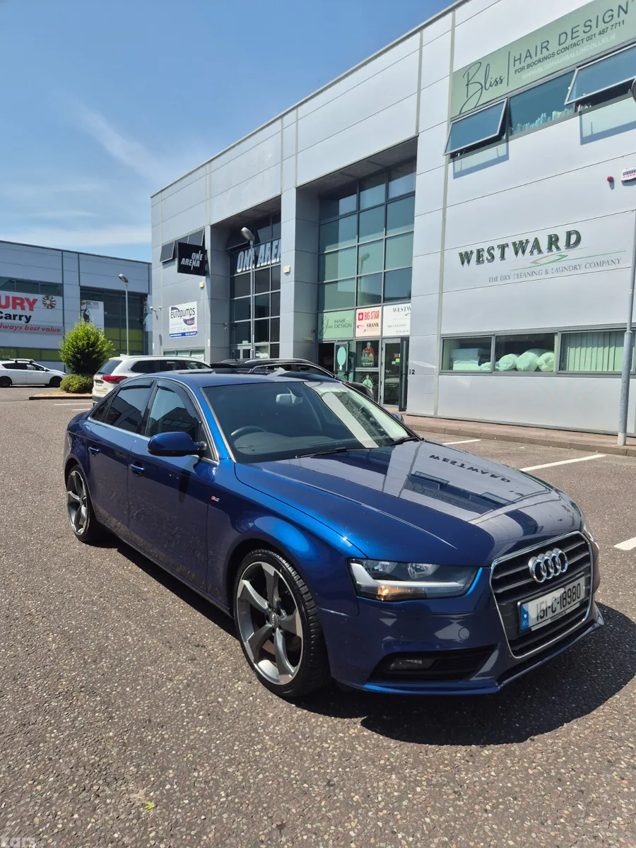 Audi A4 Saloon, Diesel, 2015, Blue