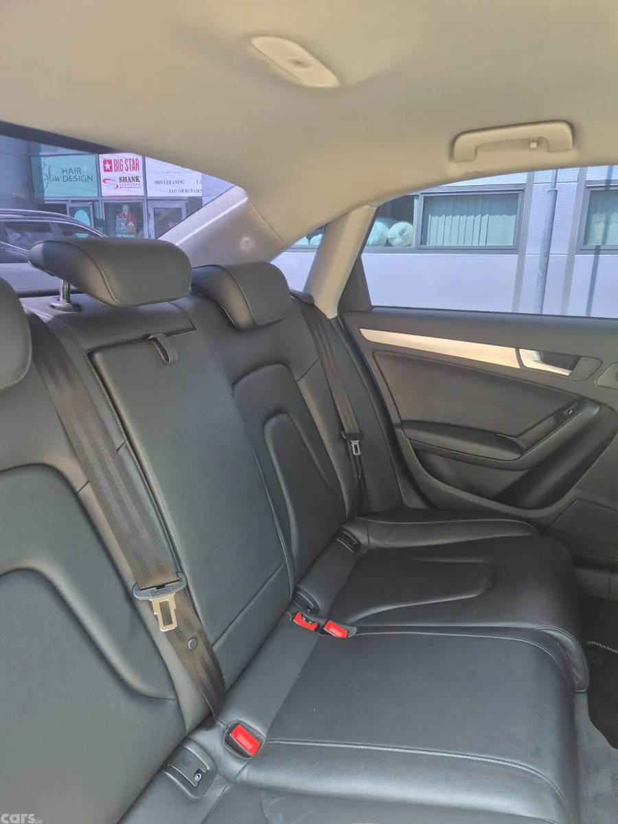 Audi A4 Saloon, Diesel, 2015, Blue