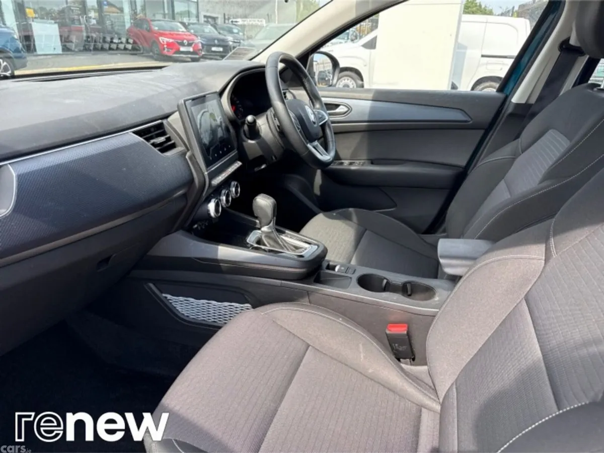Renault Arkana Hatchback, Petrol, 2023, Blue