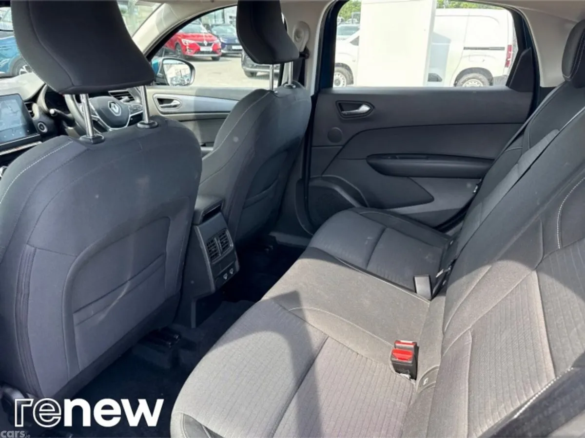 Renault Arkana Hatchback, Petrol, 2023, Blue