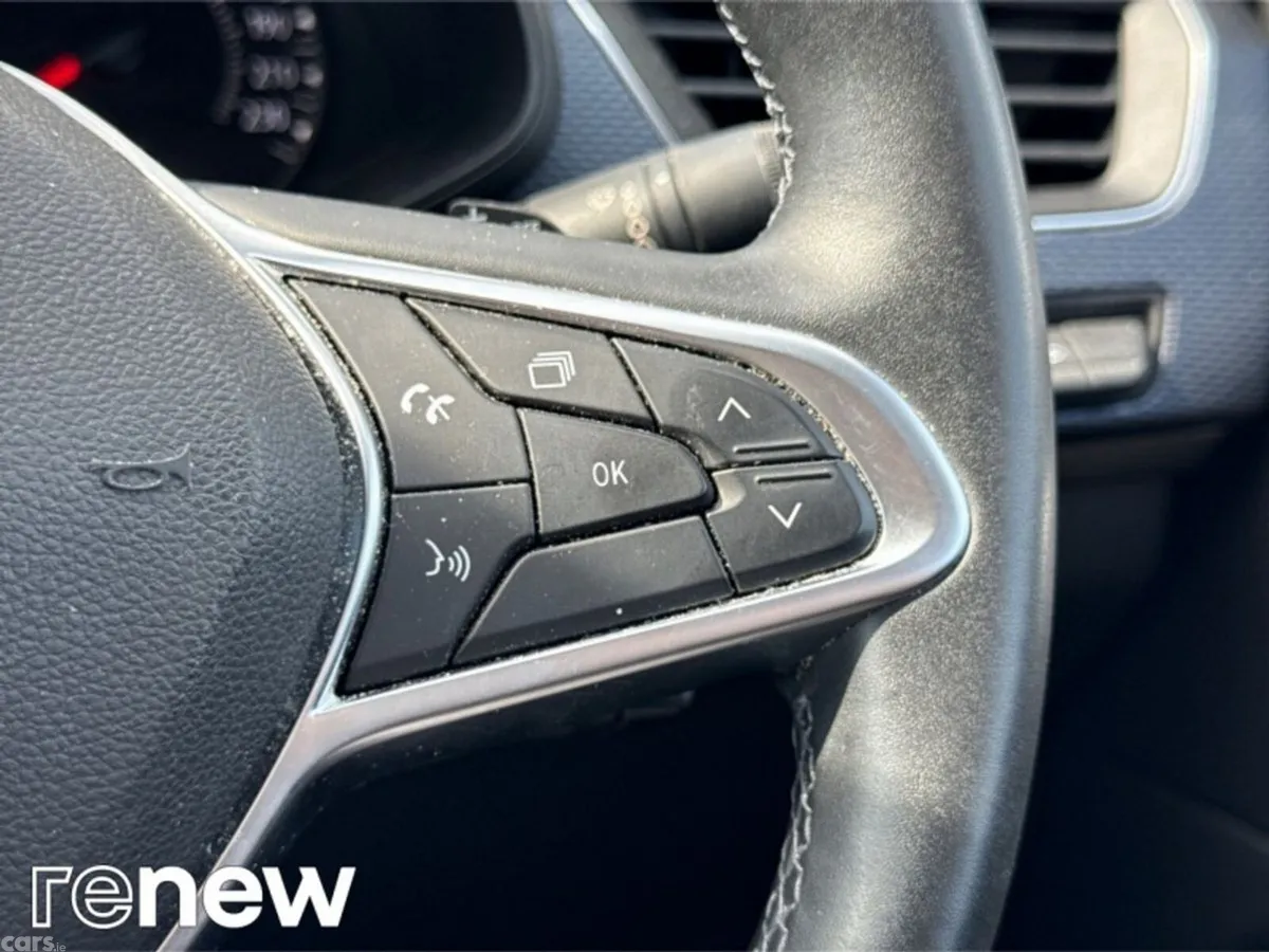 Renault Arkana Hatchback, Petrol, 2023, Blue