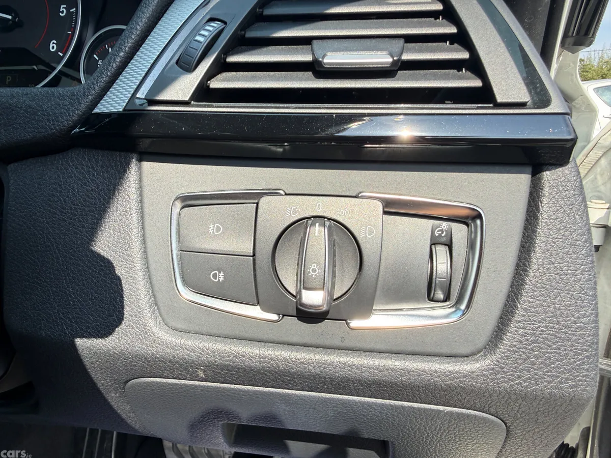 BMW 3-Series Estate, Diesel, 2013, White