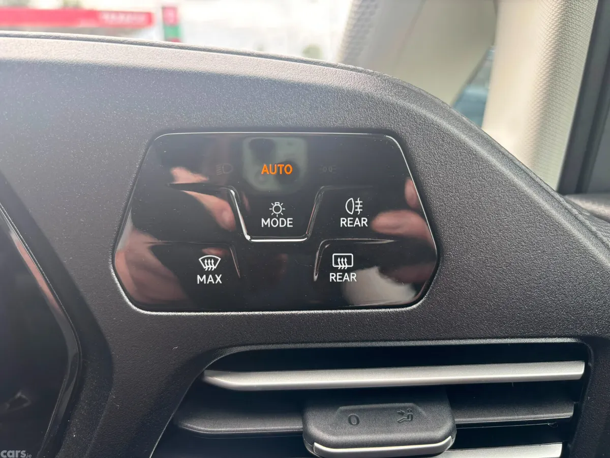 Volkswagen Caddy Maxi Life MPV, Petrol Plug-in Hybrid, 2027, Grey