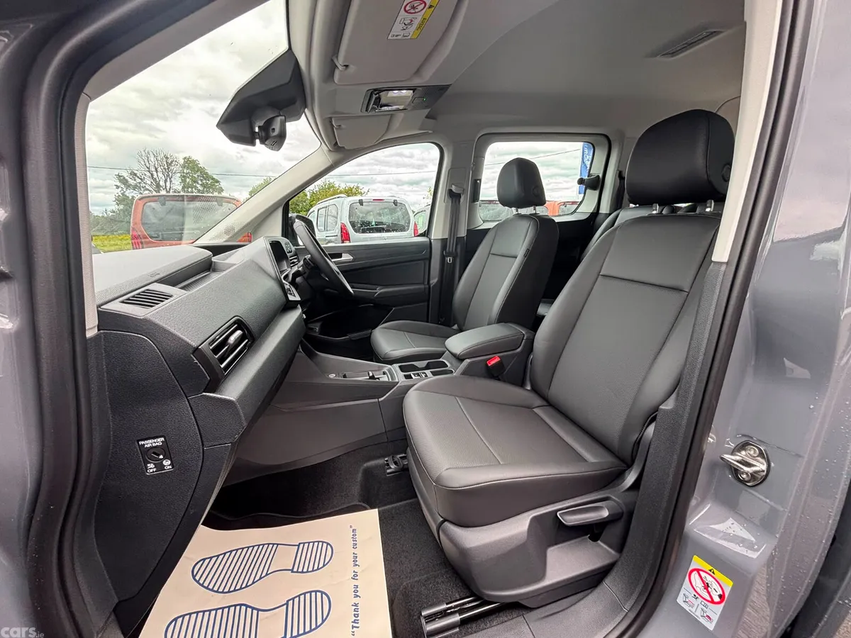 Volkswagen Caddy Maxi Life MPV, Petrol Plug-in Hybrid, 2027, Grey