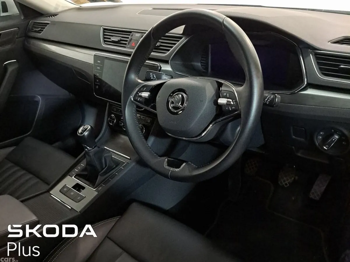 Skoda Superb Saloon, Diesel, 2023, Grey