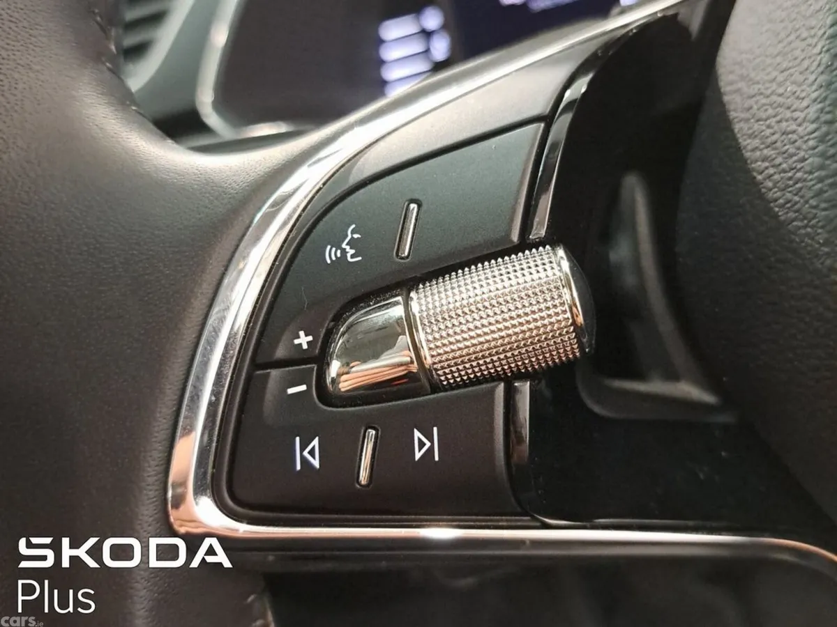 Skoda Superb Saloon, Diesel, 2023, Grey