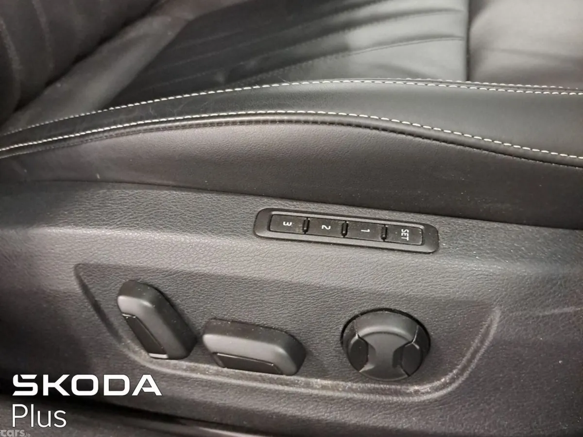 Skoda Superb Saloon, Diesel, 2023, Grey