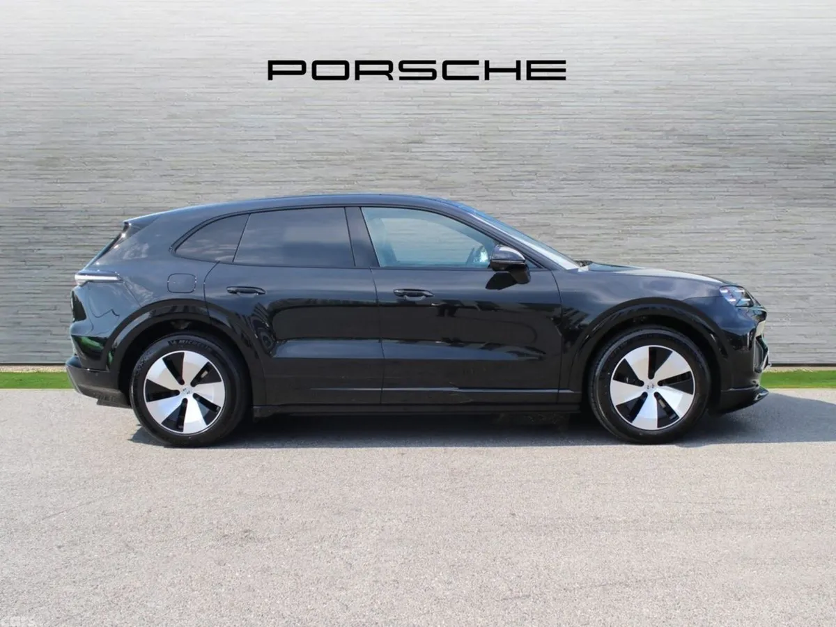 Porsche Cayenne SUV, Electric, 2026, Black