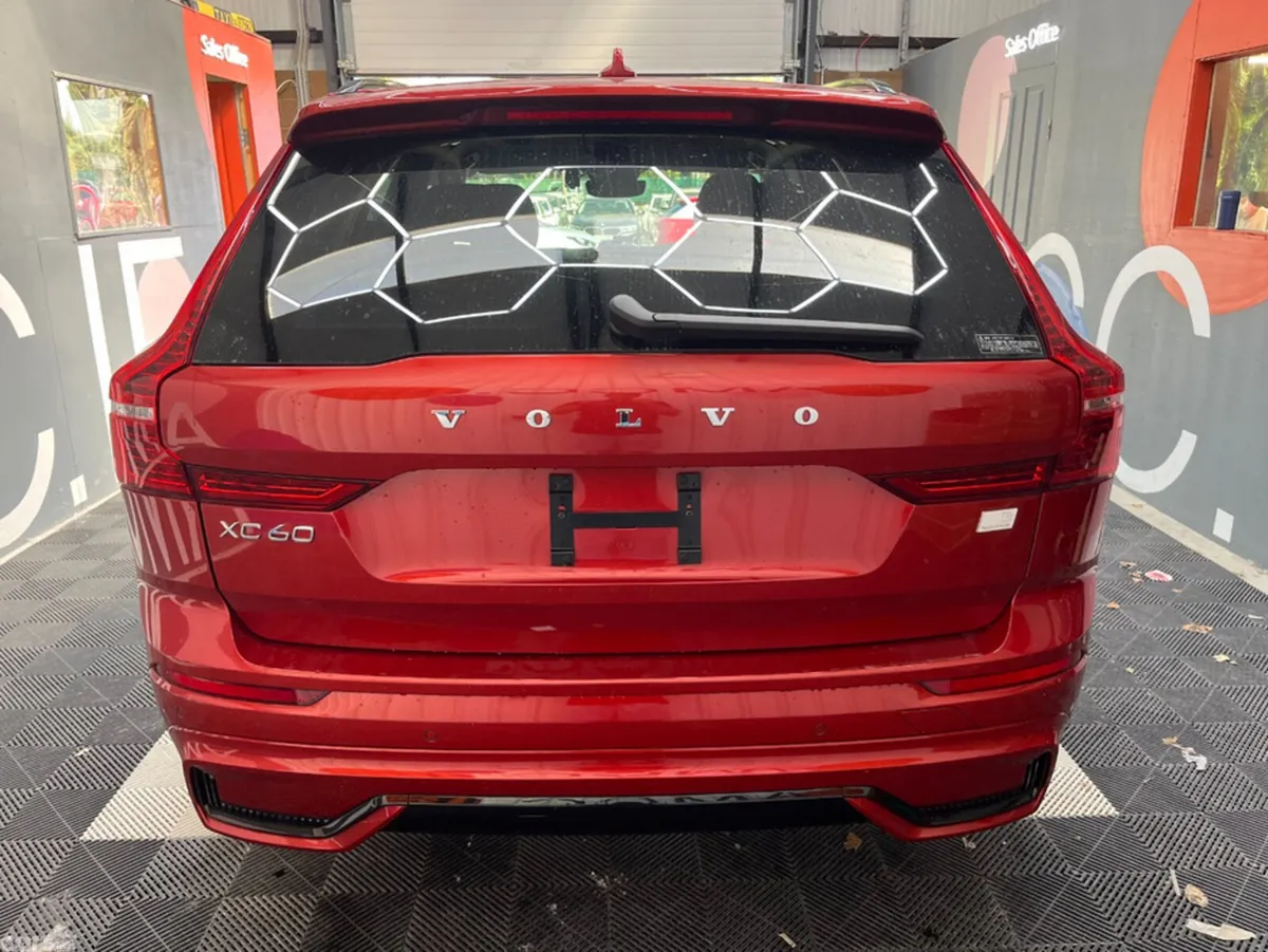Volvo XC60 SUV, Petrol Plug-in Hybrid, 2024, Red