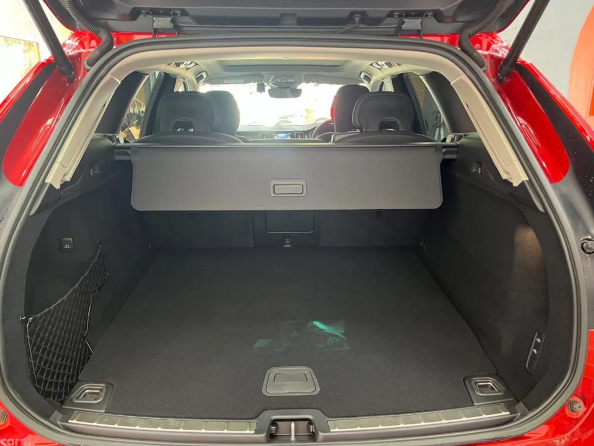 Volvo XC60 SUV, Petrol Plug-in Hybrid, 2024, Red