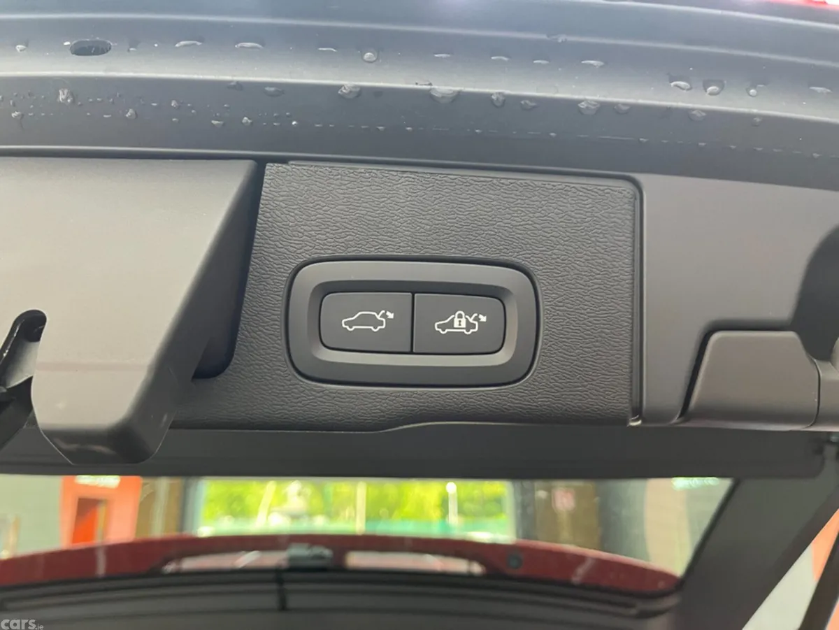 Volvo XC60 SUV, Petrol Plug-in Hybrid, 2024, Red