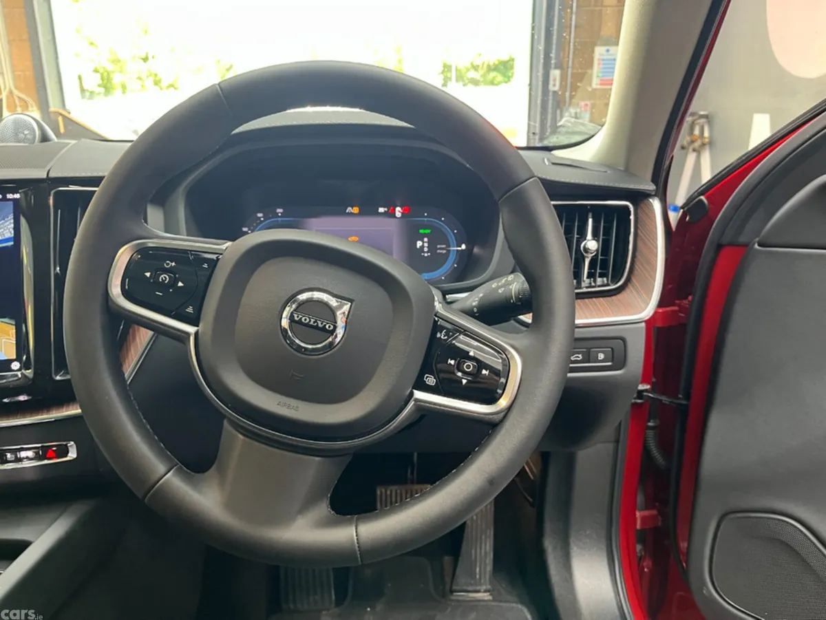 Volvo XC60 SUV, Petrol Plug-in Hybrid, 2024, Red