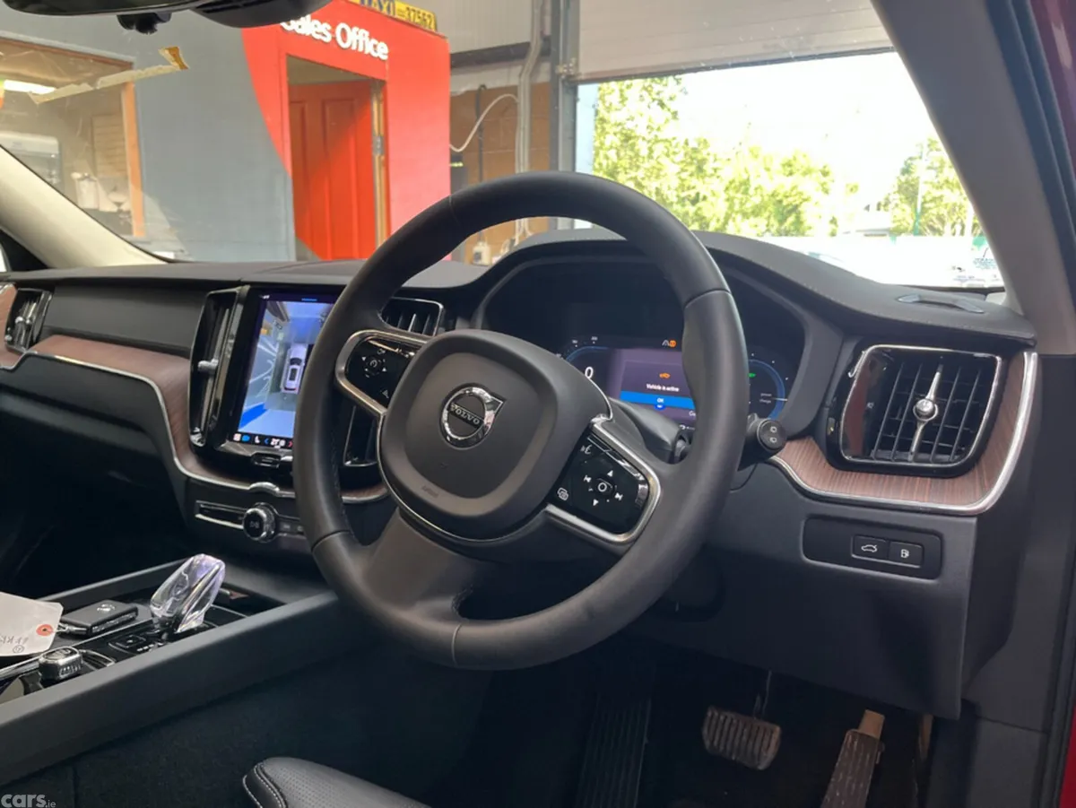 Volvo XC60 SUV, Petrol Plug-in Hybrid, 2024, Red