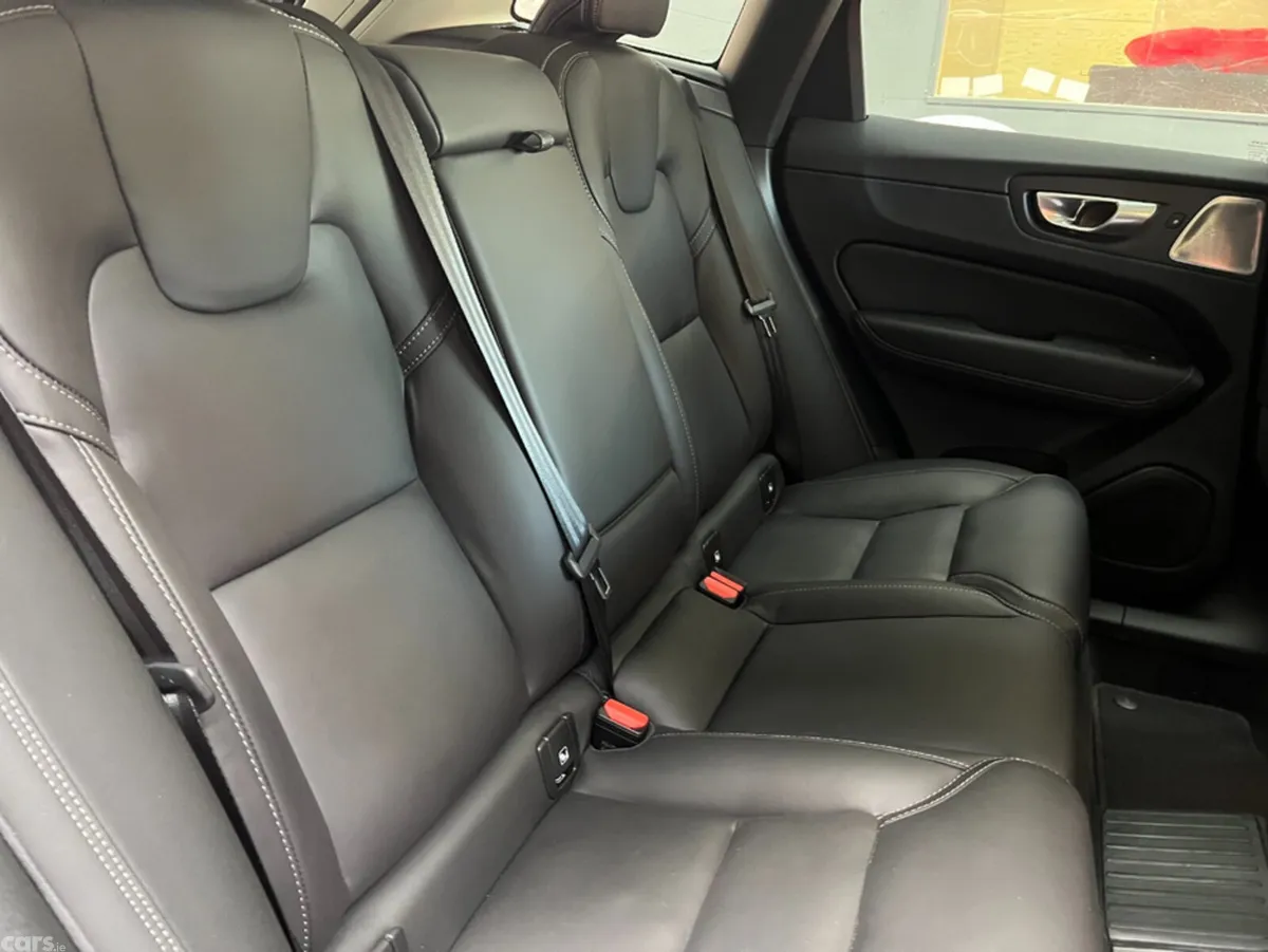 Volvo XC60 SUV, Petrol Plug-in Hybrid, 2024, Red