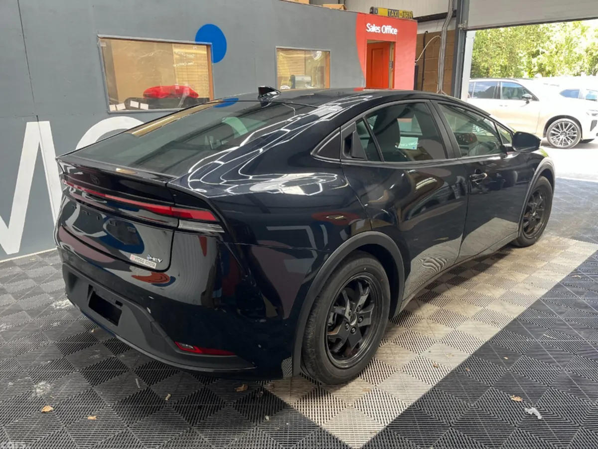 Toyota Prius Estate, Petrol, 2025, Black