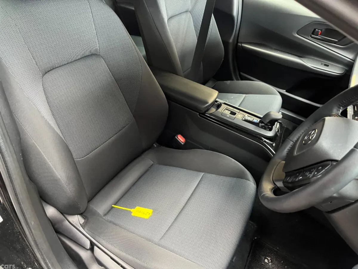 Toyota Prius Estate, Petrol, 2025, Black