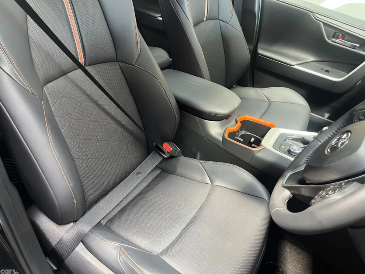 Toyota RAV4 SUV, Petrol Hybrid, 2025, Black